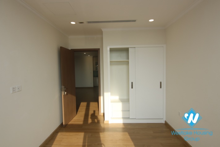 A good apartment in Vinhome garden for rent 